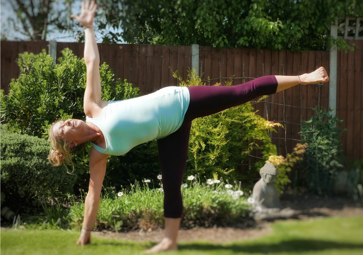 Revolved Half Moon Pose: 3 Steps to Lift and Stabilize the Pelvis -  YogaUOnline