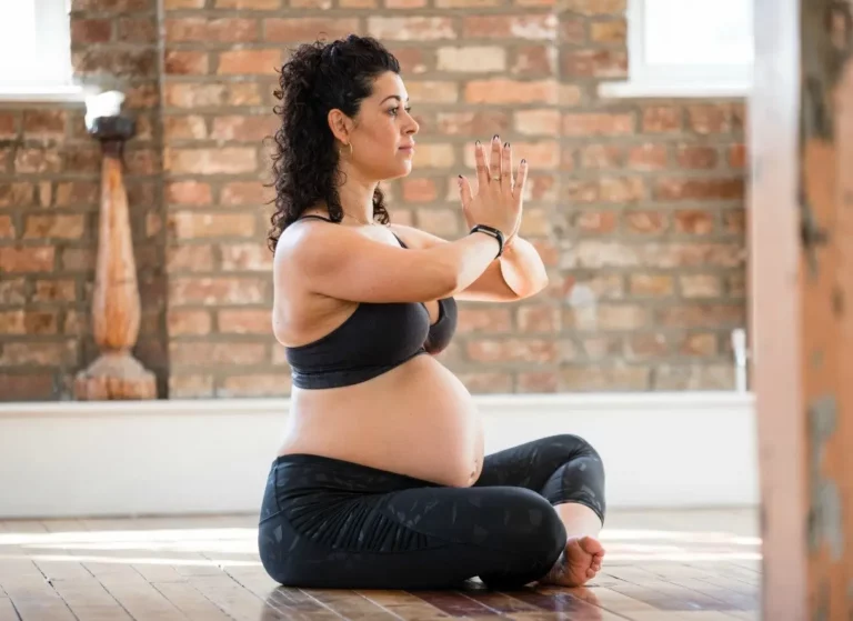 Practice yoga during pregnancy workshop in London
