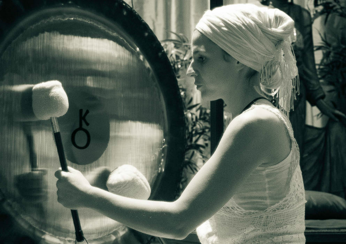 triyoga Amy Bisazza Gong